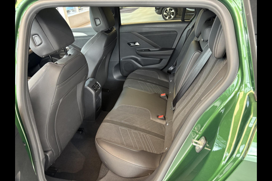 Opel Astra Sports Tourer 1.6 Turbo Plug In Hybrid Ultimate | Apple Carplay/Android Auto | 18 inch velgen | Camera