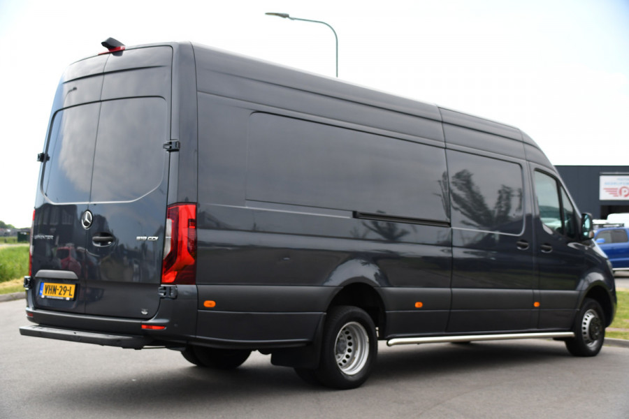 Mercedes-Benz Sprinter 519 V6 3.0 CDI L4H2 PB Edition N1, 360 Camera, Cruise, Carplay, 10,5'' Mbux, Automaat, Sensoren, 190pk, Elektrische deur, Stoelverwarming, Geveerde stoel, Uniek! 319