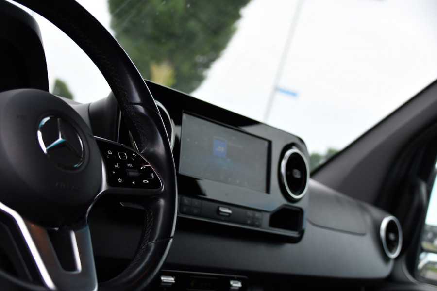 Mercedes-Benz Sprinter 519 V6 3.0 CDI L4H2 PB Edition N1, 360 Camera, Cruise, Carplay, 10,5'' Mbux, Automaat, Sensoren, 190pk, Elektrische deur, Stoelverwarming, Geveerde stoel, Uniek! 319