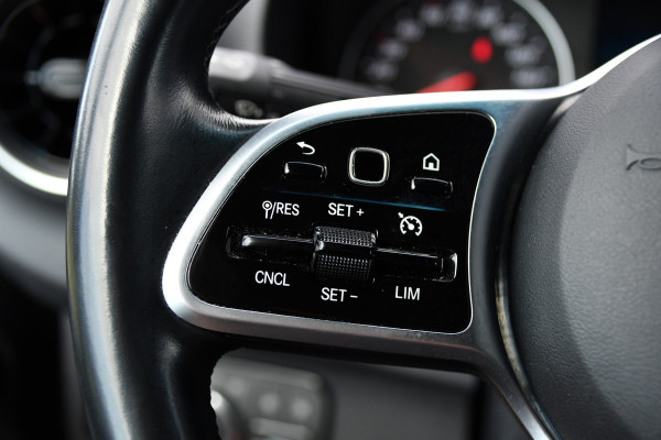 Mercedes-Benz Sprinter 519 V6 3.0 CDI L4H2 PB Edition N1, 360 Camera, Cruise, Carplay, 10,5'' Mbux, Automaat, Sensoren, 190pk, Elektrische deur, Stoelverwarming, Geveerde stoel, Uniek! 319