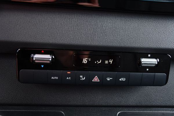 Mercedes-Benz Sprinter 519 V6 3.0 CDI L4H2 PB Edition N1, 360 Camera, Cruise, Carplay, 10,5'' Mbux, Automaat, Sensoren, 190pk, Elektrische deur, Stoelverwarming, Geveerde stoel, Uniek! 319