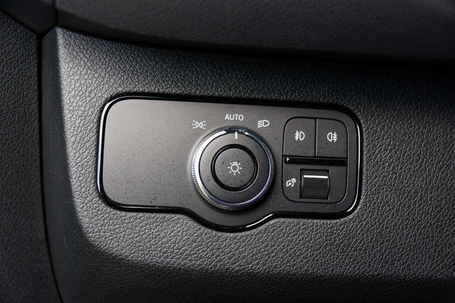 Mercedes-Benz Sprinter 519 V6 3.0 CDI L4H2 PB Edition N1, 360 Camera, Cruise, Carplay, 10,5'' Mbux, Automaat, Sensoren, 190pk, Elektrische deur, Stoelverwarming, Geveerde stoel, Uniek! 319