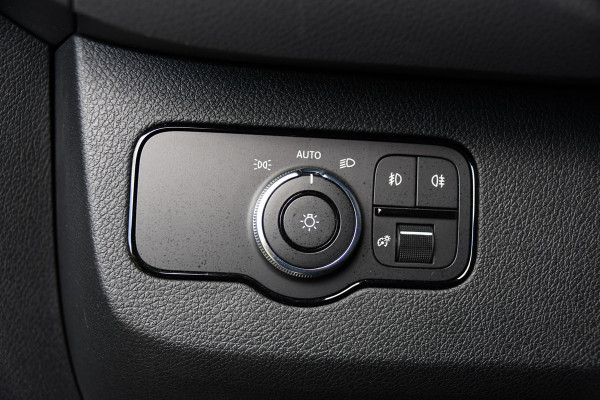 Mercedes-Benz Sprinter 519 V6 3.0 CDI L4H2 PB Edition N1, 360 Camera, Cruise, Carplay, 10,5'' Mbux, Automaat, Sensoren, 190pk, Elektrische deur, Stoelverwarming, Geveerde stoel, Uniek! 319