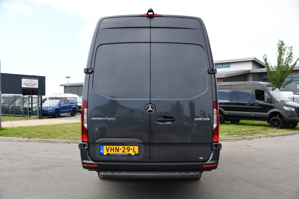 Mercedes-Benz Sprinter 519 V6 3.0 CDI L4H2 PB Edition N1, 360 Camera, Cruise, Carplay, 10,5'' Mbux, Automaat, Sensoren, 190pk, Elektrische deur, Stoelverwarming, Geveerde stoel, Uniek! 319