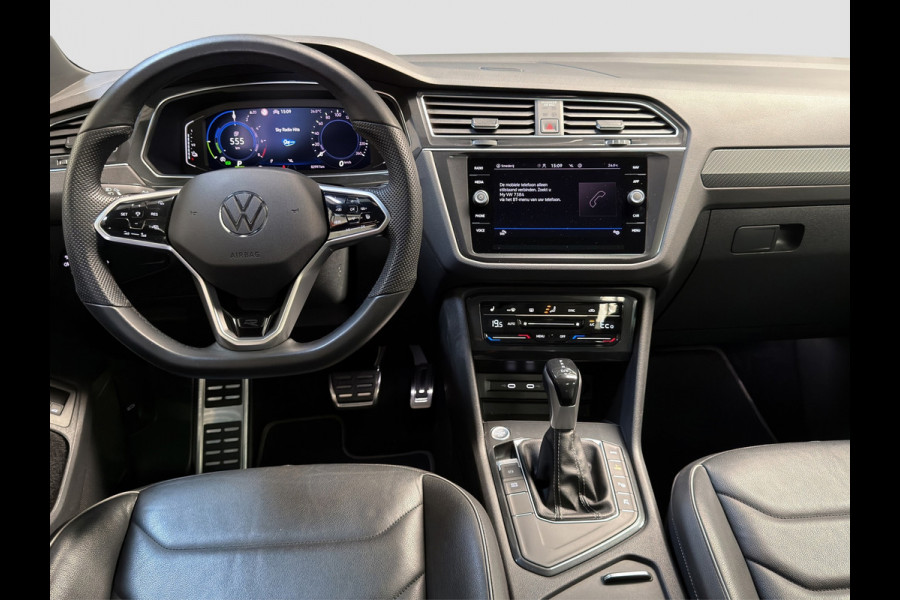 Volkswagen Tiguan 1.4 TSI e-H 245PK|R-Line|360°|IQ.|Pano|Memory|Leder|