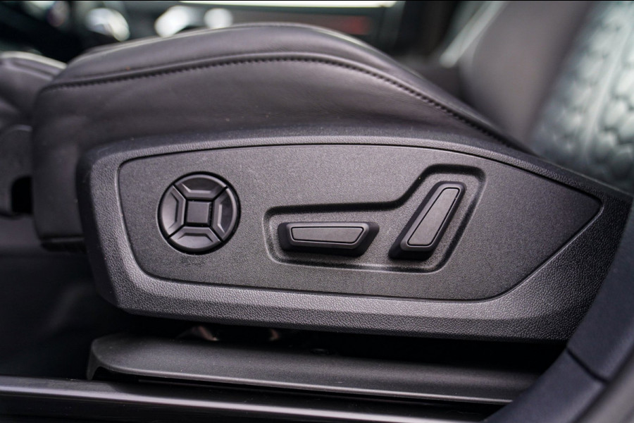 Audi RSQ3 Sportback TFSI RS | Schuifdak | RS Zetels | Bang&Olufsen 3D Premium | Adaptieve Cruise | Sport uitlaat | NardoGrey |