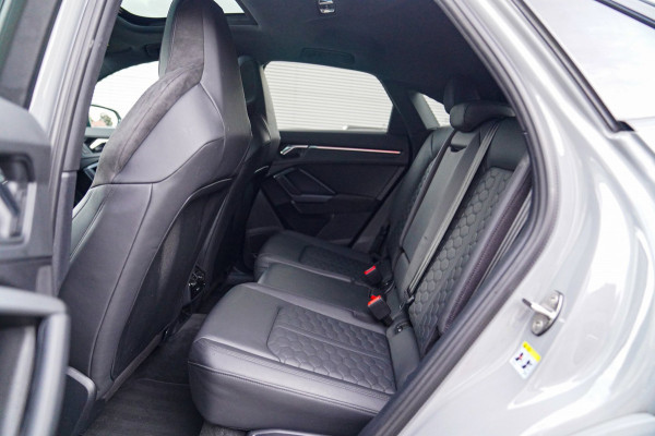Audi RSQ3 Sportback TFSI RS | Schuifdak | RS Zetels | Bang&Olufsen 3D Premium | Adaptieve Cruise | Sport uitlaat | NardoGrey |
