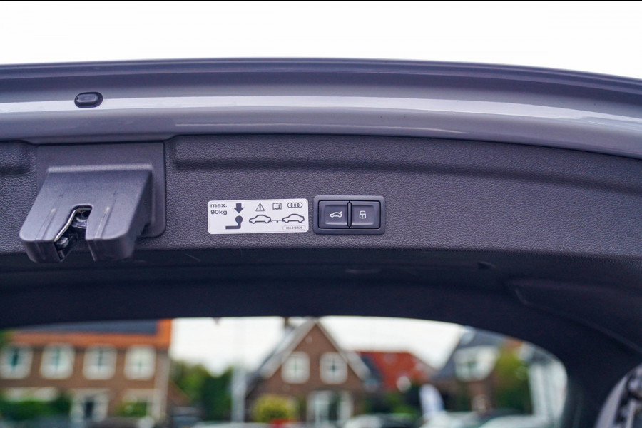 Audi RSQ3 Sportback TFSI RS | Schuifdak | RS Zetels | Bang&Olufsen 3D Premium | Adaptieve Cruise | Sport uitlaat | NardoGrey |
