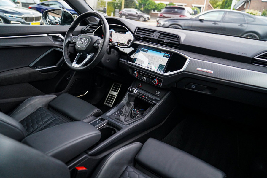 Audi RSQ3 Sportback TFSI RS | Schuifdak | RS Zetels | Bang&Olufsen 3D Premium | Adaptieve Cruise | Sport uitlaat | NardoGrey |