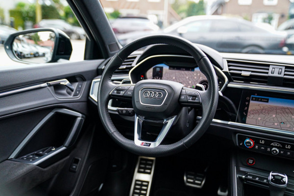 Audi RSQ3 Sportback TFSI RS | Schuifdak | RS Zetels | Bang&Olufsen 3D Premium | Adaptieve Cruise | Sport uitlaat | NardoGrey |