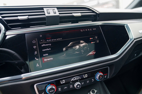 Audi RSQ3 Sportback TFSI RS | Schuifdak | RS Zetels | Bang&Olufsen 3D Premium | Adaptieve Cruise | Sport uitlaat | NardoGrey |