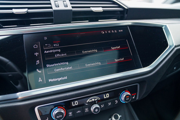 Audi RSQ3 Sportback TFSI RS | Schuifdak | RS Zetels | Bang&Olufsen 3D Premium | Adaptieve Cruise | Sport uitlaat | NardoGrey |