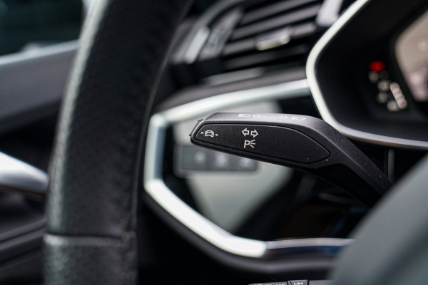 Audi RSQ3 Sportback TFSI RS | Schuifdak | RS Zetels | Bang&Olufsen 3D Premium | Adaptieve Cruise | Sport uitlaat | NardoGrey |