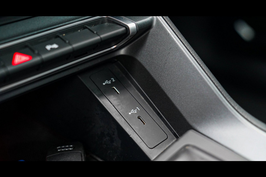 Audi RSQ3 Sportback TFSI RS | Schuifdak | RS Zetels | Bang&Olufsen 3D Premium | Adaptieve Cruise | Sport uitlaat | NardoGrey |