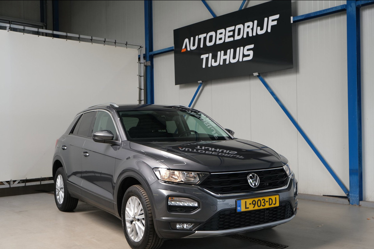 Volkswagen T-Roc 1.0 TSI Style - N.A.P. Airco, Cruise, Navi, PDC, Carplay.