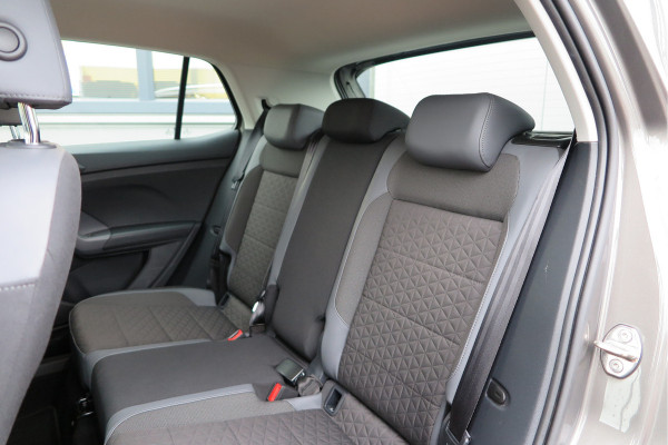 Volkswagen T-Cross 1.0 TSI 110pk DSG Style, Led, Virtual Cockpit, Navigatie, Stoelverwarming, DAB+ ,Carplay ,etc .