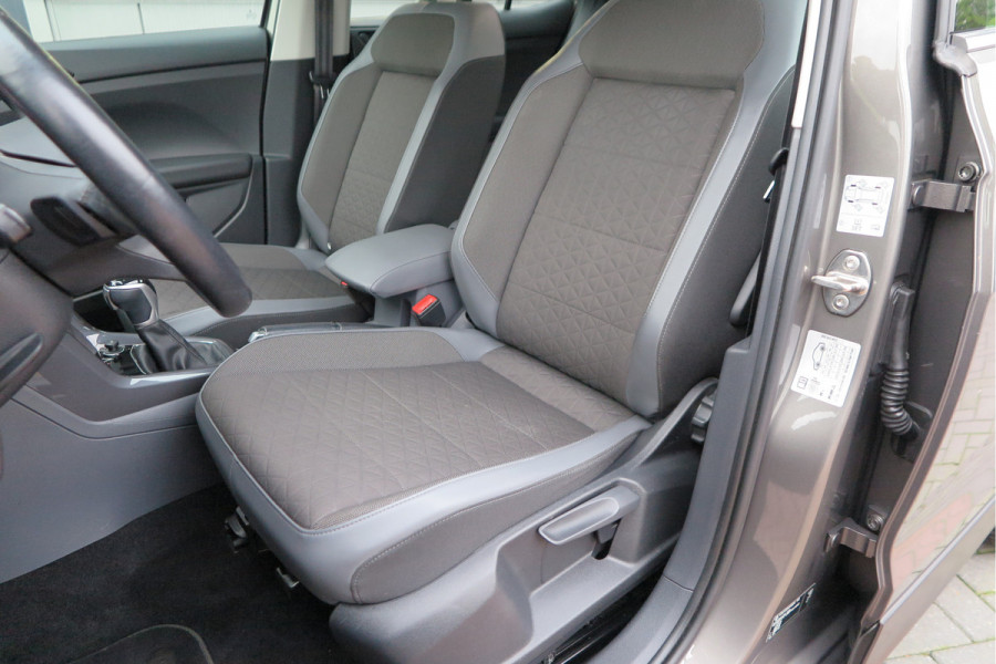 Volkswagen T-Cross 1.0 TSI 110pk DSG Style, Led, Virtual Cockpit, Navigatie, Stoelverwarming, DAB+ ,Carplay ,etc .