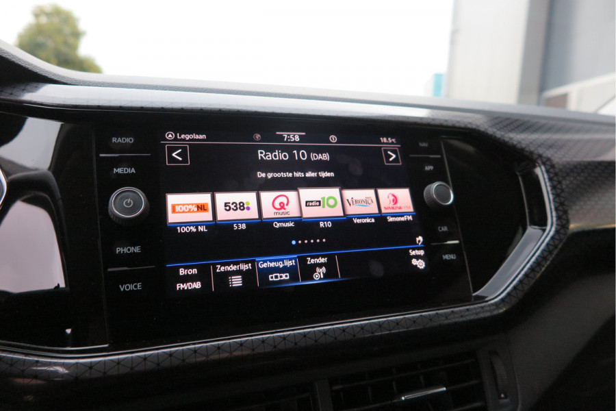 Volkswagen T-Cross 1.0 TSI 110pk DSG Style, Led, Virtual Cockpit, Navigatie, Stoelverwarming, DAB+ ,Carplay ,etc .