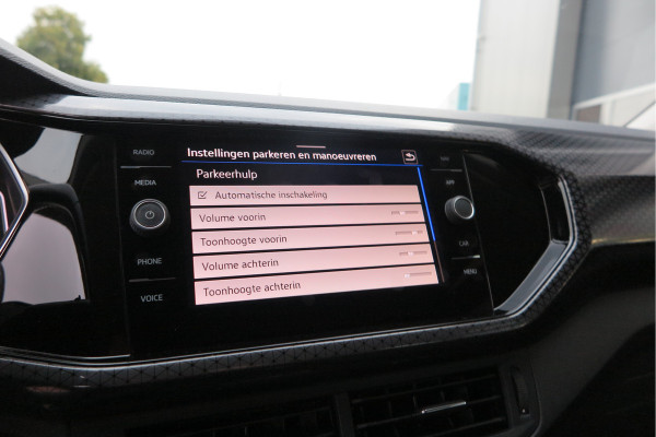 Volkswagen T-Cross 1.0 TSI 110pk DSG Style, Led, Virtual Cockpit, Navigatie, Stoelverwarming, DAB+ ,Carplay ,etc .