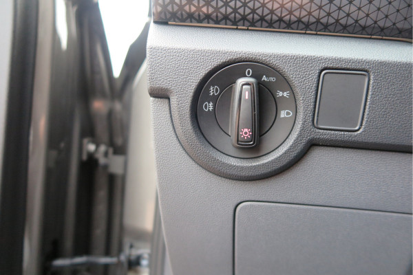 Volkswagen T-Cross 1.0 TSI 110pk DSG Style, Led, Virtual Cockpit, Navigatie, Stoelverwarming, DAB+ ,Carplay ,etc .