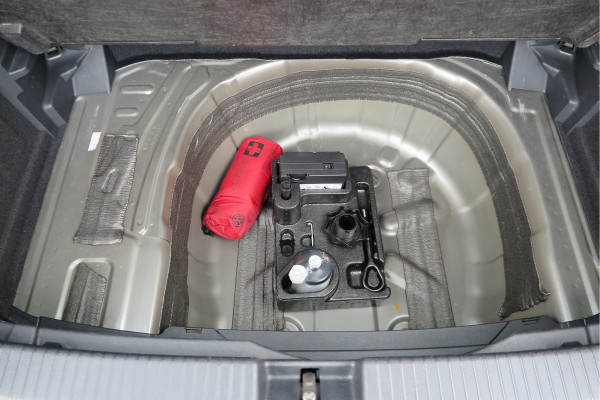 Volkswagen T-Cross 1.0 TSI 110pk DSG Style, Led, Virtual Cockpit, Navigatie, Stoelverwarming, DAB+ ,Carplay ,etc .