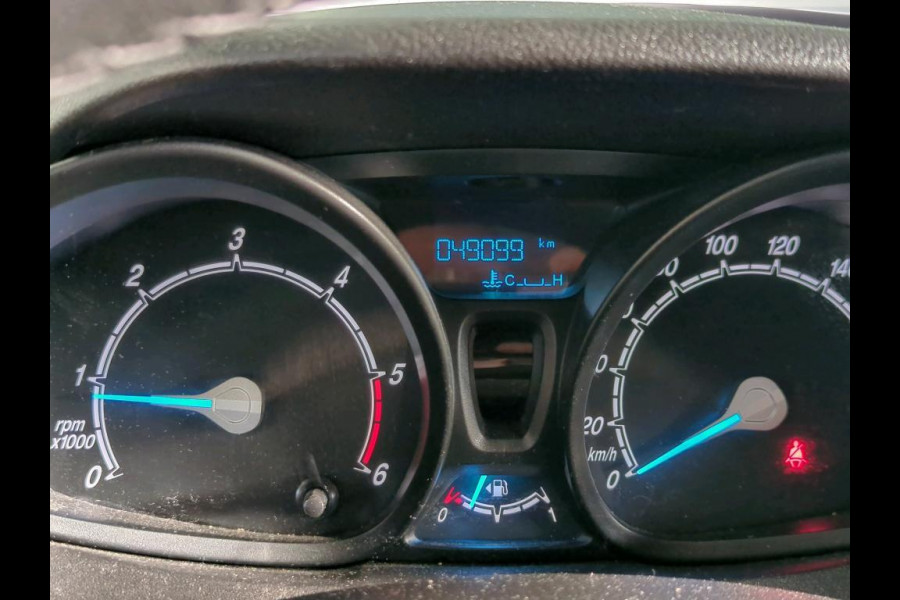 Ford Transit Courier 1.5 TDCI Trend Duratorq S&S | Navigatie | Parkeersensoren Achter | Cruise Control |