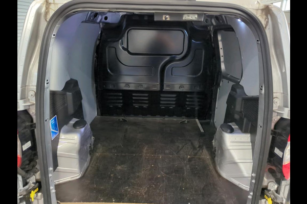 Ford Transit Courier 1.5 TDCI Trend Duratorq S&S | Navigatie | Parkeersensoren Achter | Cruise Control |