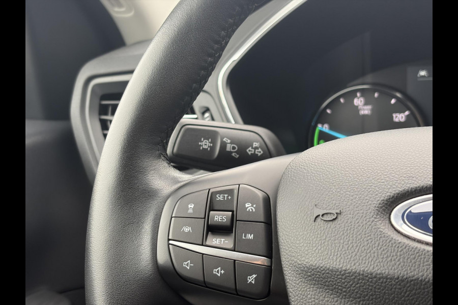 Ford Kuga 2.5 PHEV Titanium | Adaptive cruise control | Winter Pack | Dodehoeksensoren | Camera