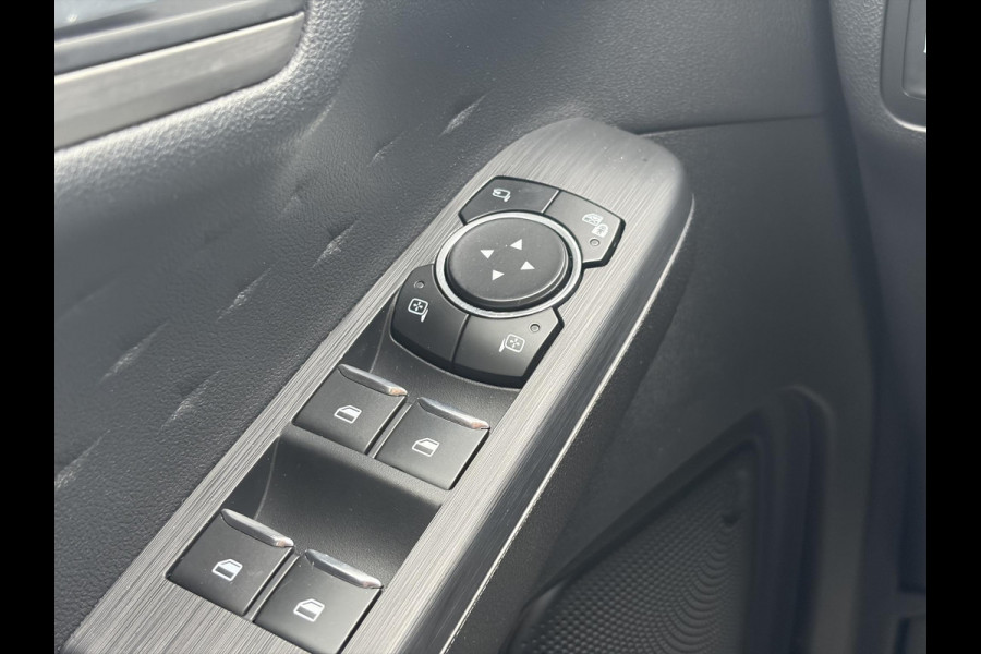 Ford Kuga 2.5 PHEV Titanium | Adaptive cruise control | Winter Pack | Dodehoeksensoren | Camera