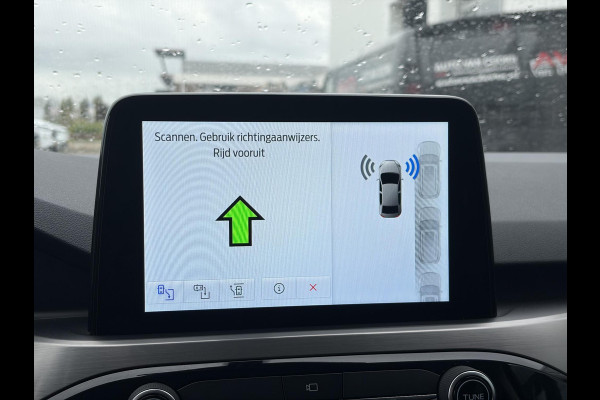 Ford Kuga 2.5 PHEV Titanium | Adaptive cruise control | Winter Pack | Dodehoeksensoren | Camera