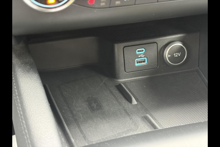 Ford Kuga 2.5 PHEV Titanium | Adaptive cruise control | Winter Pack | Dodehoeksensoren | Camera