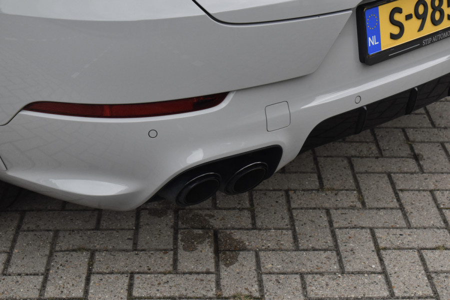 Porsche Cayenne Coupé 3.0 E-Hybrid Platinum Edition SportDesign *Krijt* | Sportuitlaat | Panorama | ACC | Trekhaak | Ventilatie | Achterasbesturing | Bose | Head-Up | 22'' Wielen |