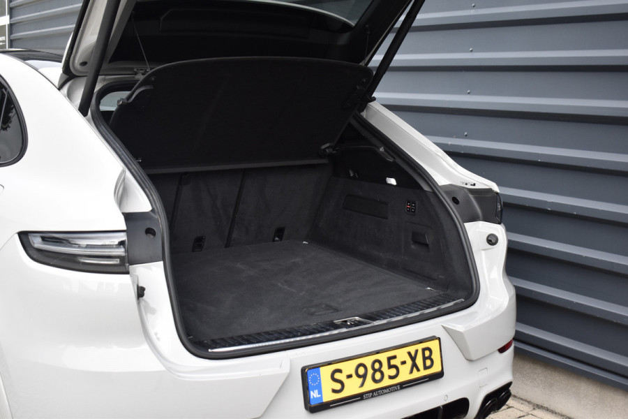 Porsche Cayenne Coupé 3.0 E-Hybrid Platinum Edition SportDesign *Krijt* | Sportuitlaat | Panorama | ACC | Trekhaak | Ventilatie | Achterasbesturing | Bose | Head-Up | 22'' Wielen |