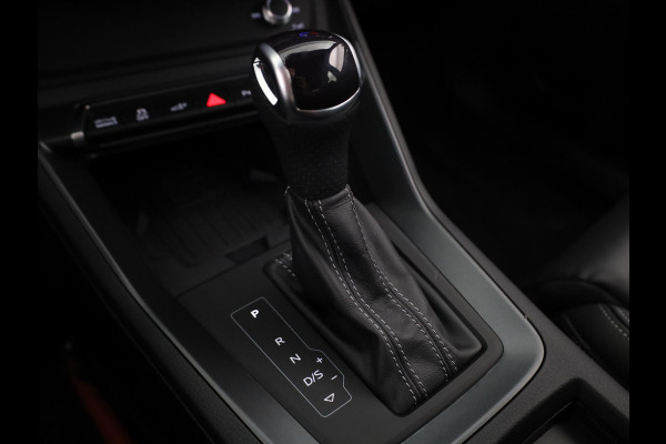 Audi Q3 45 TFSI e S edition 245pk | Navigatiesysteem full map | S Line exterieur met lederen bekleding | Apple Carplay/Android Auto |  Achteruitrijcamera | Dodehoekdetectie |