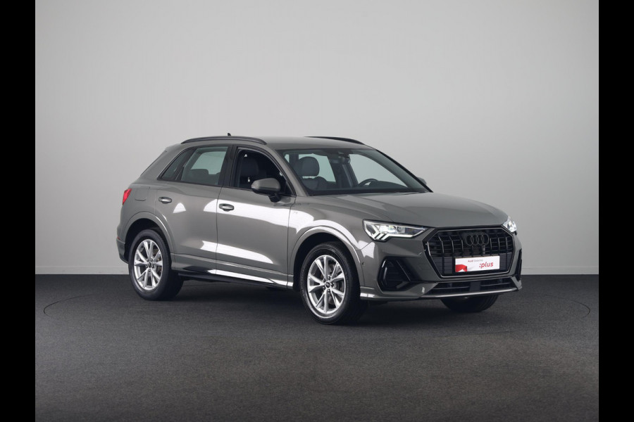 Audi Q3 45 TFSI e S edition 245pk | Navigatiesysteem full map | S Line exterieur met lederen bekleding | Apple Carplay/Android Auto |  Achteruitrijcamera | Dodehoekdetectie |