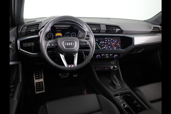 Audi Q3 45 TFSI e S edition 245pk | Navigatiesysteem full map | S Line exterieur met lederen bekleding | Apple Carplay/Android Auto |  Achteruitrijcamera | Dodehoekdetectie |