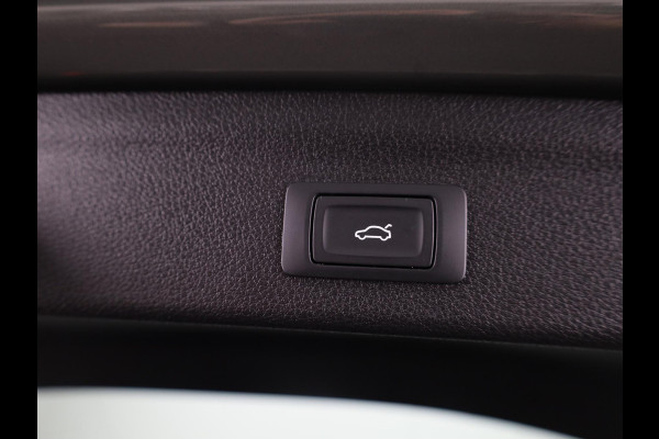 Audi Q3 45 TFSI e S edition 245pk | Navigatiesysteem full map | S Line exterieur met lederen bekleding | Apple Carplay/Android Auto |  Achteruitrijcamera | Dodehoekdetectie |