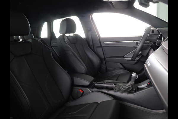Audi Q3 45 TFSI e S edition 245pk | Navigatiesysteem full map | S Line exterieur met lederen bekleding | Apple Carplay/Android Auto |  Achteruitrijcamera | Dodehoekdetectie |