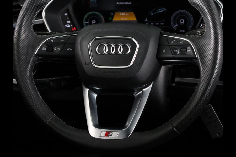 Audi Q3 45 TFSI e S edition 245pk | Navigatiesysteem full map | S Line exterieur met lederen bekleding | Apple Carplay/Android Auto |  Achteruitrijcamera | Dodehoekdetectie |