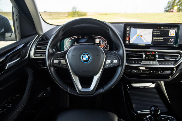 BMW X3 xDrive30e High Executive CARPLAY / 360 CAMERA / STOELVERWARMING / PERFECT ONDERHOUDEN