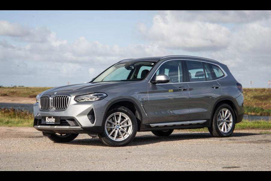 BMW X3 xDrive30e High Executive CARPLAY / 360 CAMERA / STOELVERWARMING / PERFECT ONDERHOUDEN