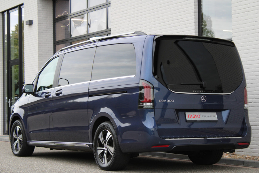 Mercedes-Benz Eqv 300 L2 / AMG / Panorama / Luchtvering / 7-Persoons / Slaapbank / 360 Camera / Vol Opties / NIEUWSTAAT