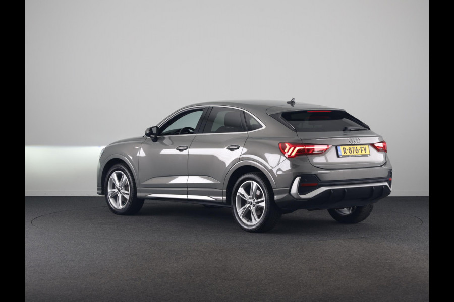 Audi Q3 Sportback 35 TFSI S Edition 150pk | Parkeer pakket | Apple Carplay/Android Auto | Climate control | Full-LED koplampen | Navigatiesysteem full map + hard disk | S Line exterieur en interieur | Lichtmetalen velgen 10-spaaks 19" | Voorstoelen verwarmd