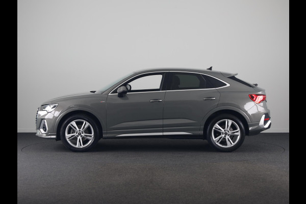 Audi Q3 Sportback 35 TFSI S Edition 150pk | Parkeer pakket | Apple Carplay/Android Auto | Climate control | Full-LED koplampen | Navigatiesysteem full map + hard disk | S Line exterieur en interieur | Lichtmetalen velgen 10-spaaks 19" | Voorstoelen verwarmd