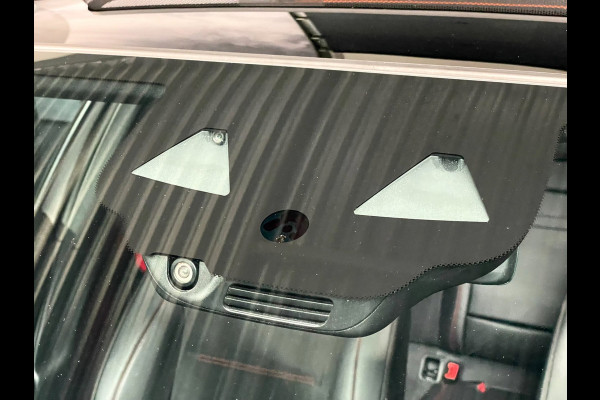 Mercedes-Benz A-Klasse 180 Premium Plus 35 AMG-Aerodynamic PANO NAP