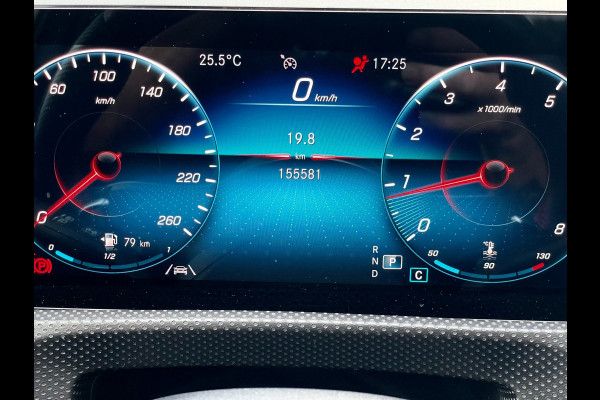 Mercedes-Benz A-Klasse 180 Premium Plus 35 AMG-Aerodynamic PANO NAP