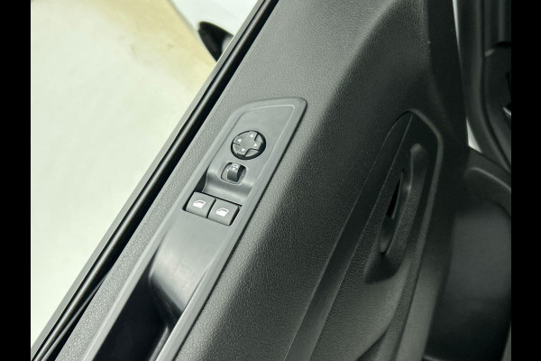 Opel Vivaro 2.0 BlueHDi 145PK L3 Automaat Airco Navigatie Apple Carplay/ Android Auto Trekhaak Sidebars