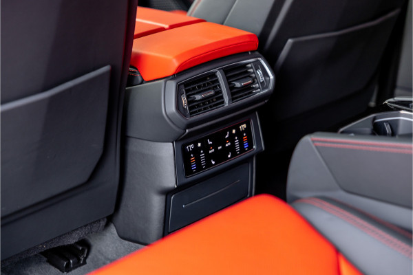 Lamborghini Urus 4.0 V8 | CT Carbon Widebody | Pano | B&O 3D | Stoelkoeling