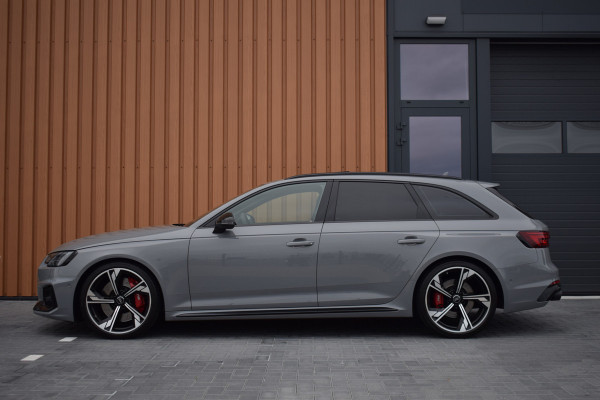 Audi RS4 2.9 TFSI 450pk Quattro Pano | HUD | Milltek | 360 camera