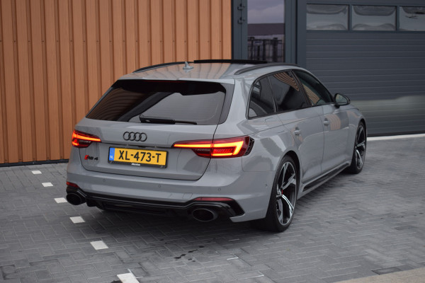 Audi RS4 2.9 TFSI 450pk Quattro Pano | HUD | Milltek | 360 camera